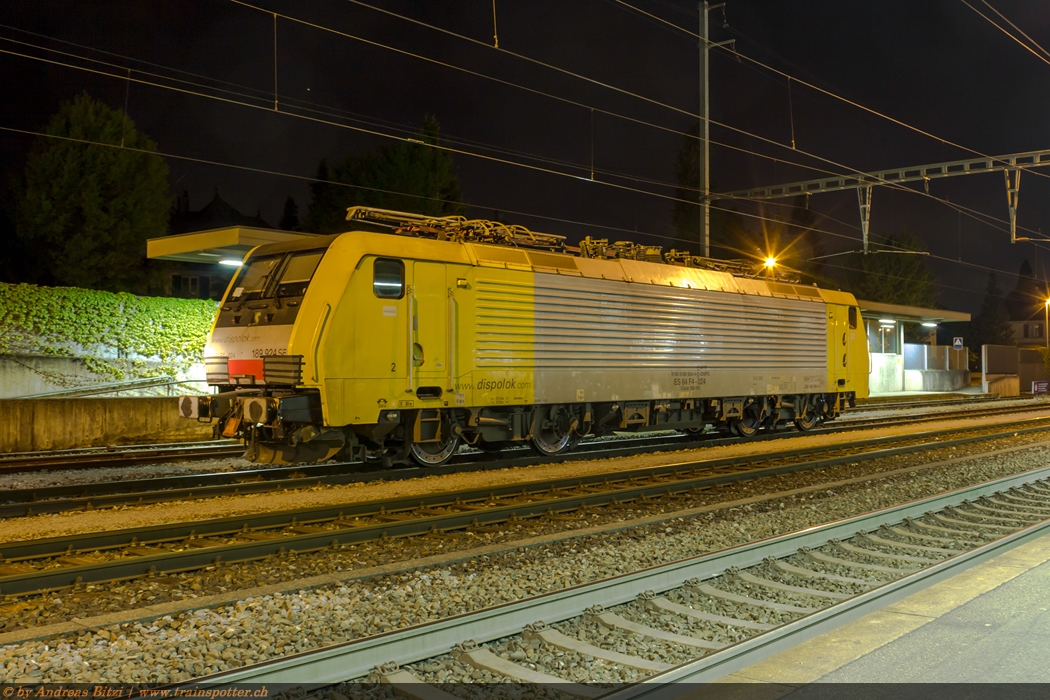 Seit August 2009 verkehrte die MRCE 189 924 beim deutsch-italienischen EVU TXLogistik. Am 18. Dezember 2013 endete ihr Dienst bei diesem Unternehmen abrupt – in einem Prellbock. Am 24. März 2014 wurde sie dann endlich zur Revisionsstätte Bellinzona zur Aufarbeitung überführt.