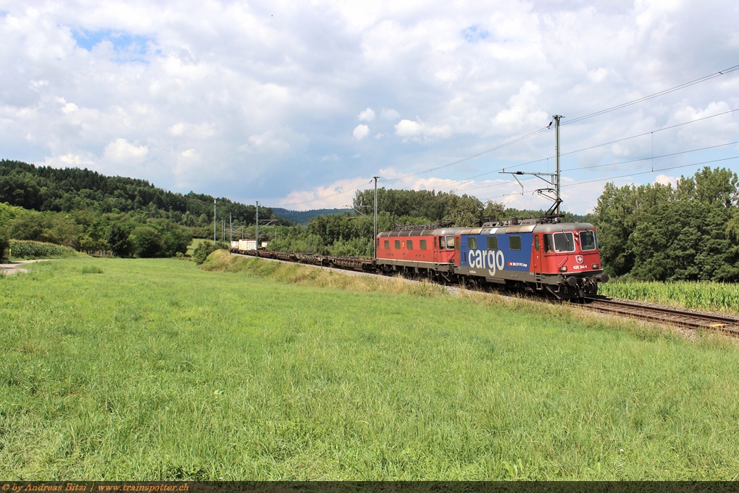 Re 420 344, Re 6/6 11682 ’’Pfäffikon SZ’’