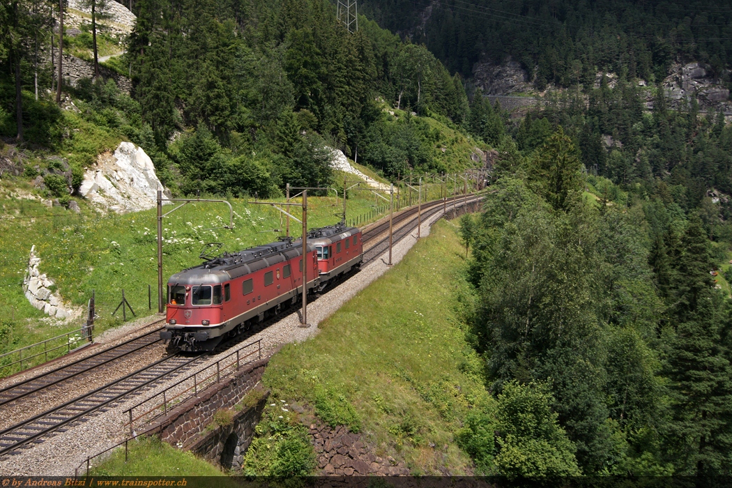 Re 6/6 11681 ’’Immensee’’, Re 4/4 II 11163