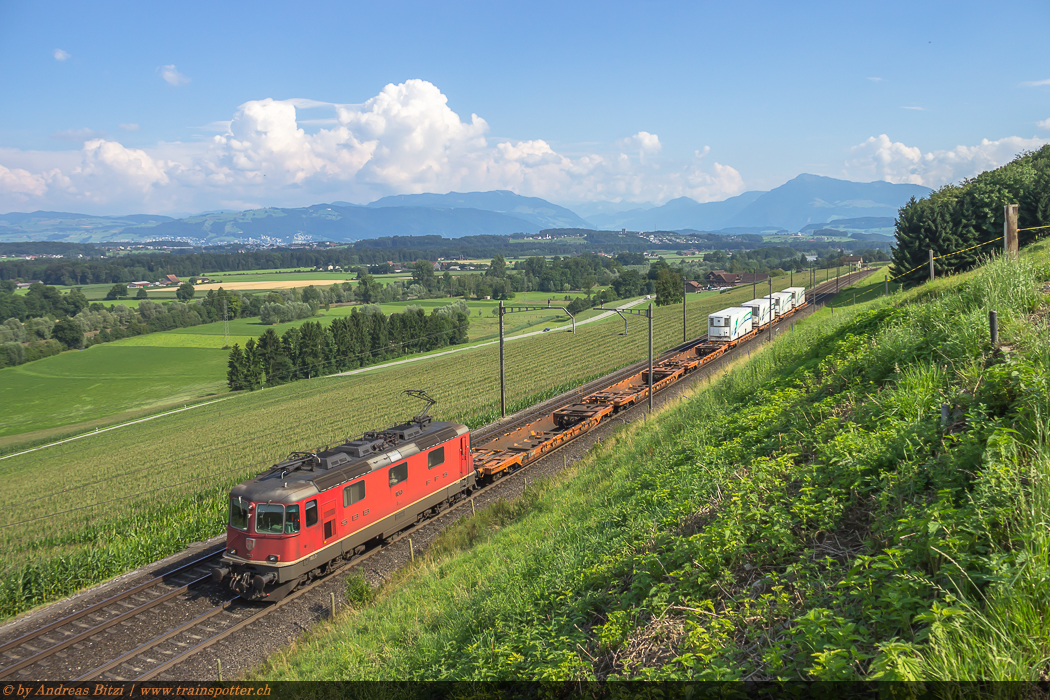 SBB Cargo National 11246 mit dem Zingg UKV-Zug von Cadenazzo nach Dietikon