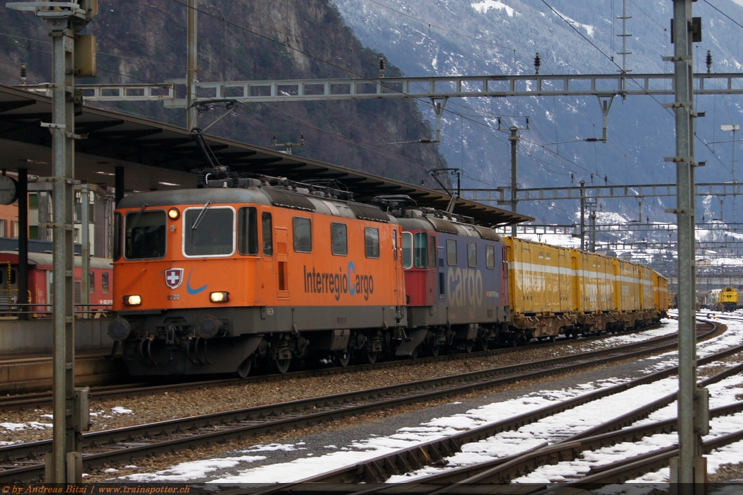 Re 4/4 II 11320, Re 430 356