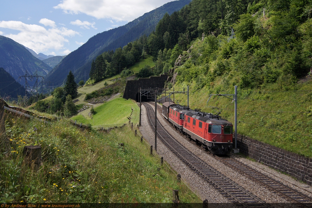 SBB_Re_8_8_Re_4_4_III_11363_Re_4_4_II_11271_1