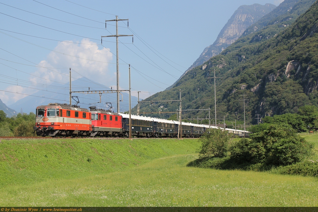 SBB_Re_8_8_Re_4_4_II_11109_Re_4_4_II_11217_1