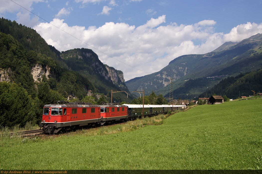 SBB_Re_8_8_Re_4_4_II_11127_Re_4_4_II_11194_1