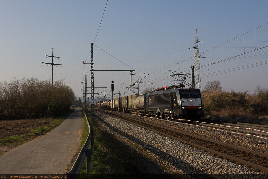 ES 64 F4-084
