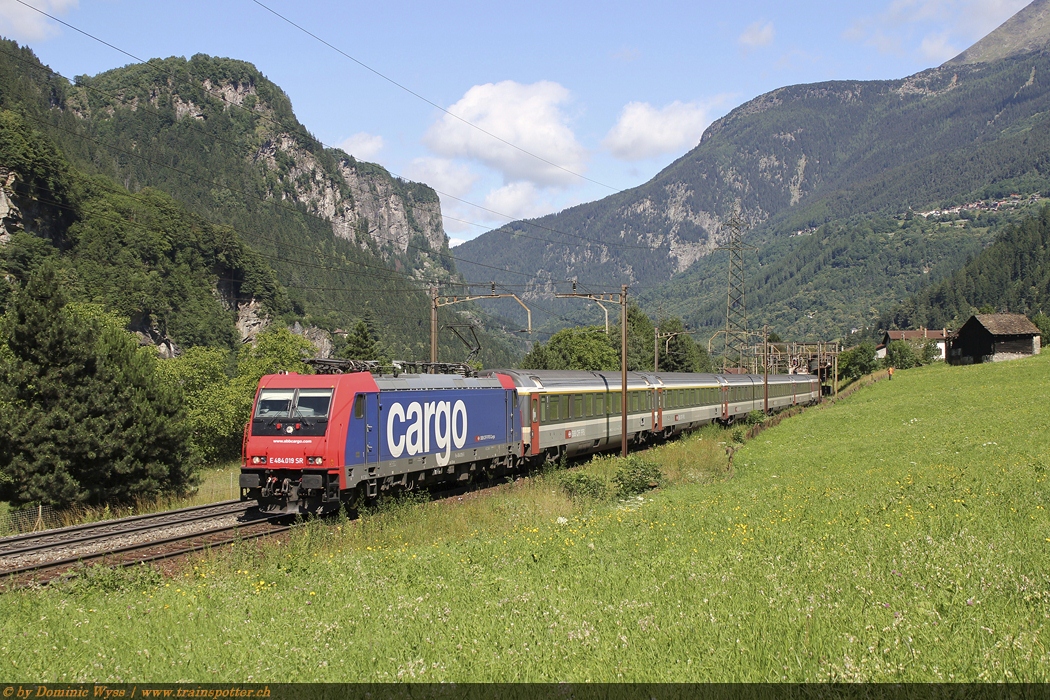 Re 484 019
