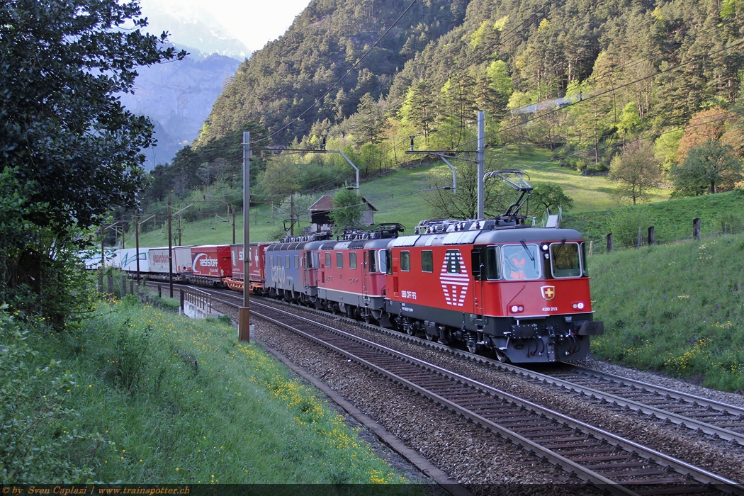 Re 420 213, Re 4/4 II 11341, Re 620 075 ’’Gelterkinden’’